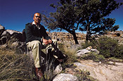 Ranger with cultivated cedars, Cederberg – Juan Pablo Moreiras/FFI