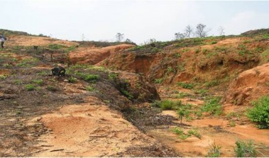 Eroding hilly land, Heshan County